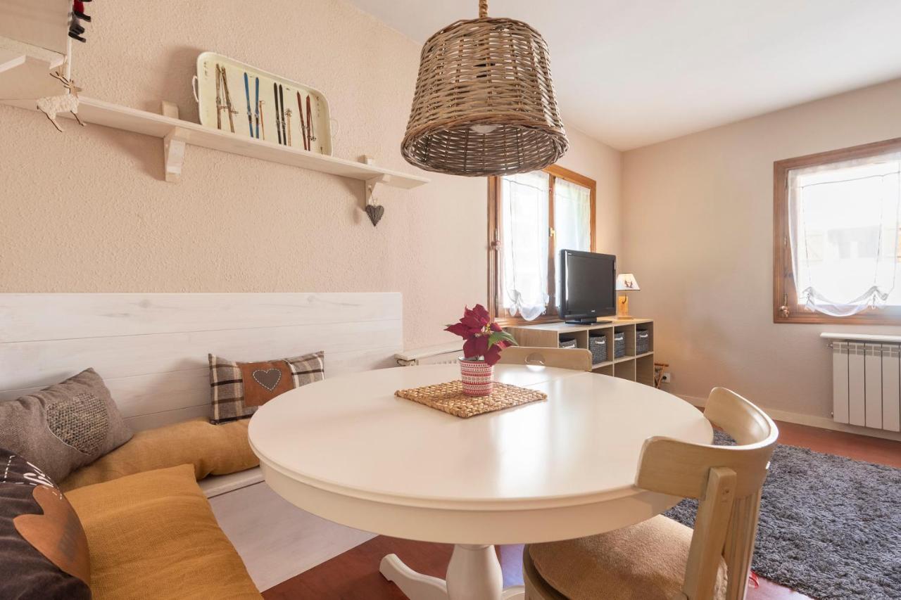 Апартаменти Musales ☆ Apartamento Para 4 Personas Con Ascensor Сальєнт-де-Гальєго Екстер'єр фото